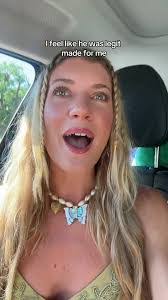 Ashleigh William's Instagram, Twitter & Facebook