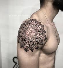 Diego Tattooist Good Diegofkttattoo Profile Tattoo2me In 2020 Mens Shoulder Tattoo Mandala Tattoo Men Mandala Tattoo Shoulder