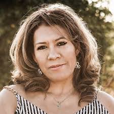 Fran Denham's Instagram, Twitter & Facebook