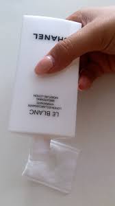 Review Chanel Le Blanc Brightening Moisture Lotion Brightening Concentrate Continuous Action Txc Uv Essential Ms Fancy Pants Tokyo