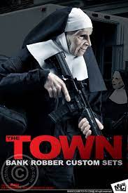 The town is actually about ben affleck's character, doug, who. Www Actionfiguren Shop Com Bank Robber Set The Town Online 1 6 Figuren Und Zubehor Kaufen