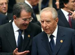 …referendum, and president scalfaro asked carlo azeglio ciampi to step in and form a government. Euro Il Divorzio Da Bankitalia Di Carlo Azeglio Ciampi Primo Passo Verso Il Baratro Per Il Nostro Paese Libero Quotidiano