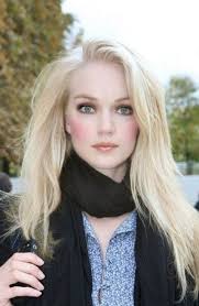 46 Ideas Hair Color For Pale Skin Porcelain Platinum Blonde Pale Skin Hair Color Blonde Hair Makeup Hair Pale Skin