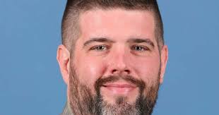 Holzer honors Jackson Hospital respiratory therapist with national PHIL  Award