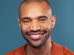 ✨ Voici les nouvelles photos de casting du comédien et auteur Isaac Bélanger  Leboeuf, crédit photo Annie Éthier. 📸✨