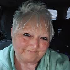 I been single so long someone just asked who I was with and I said Verizon