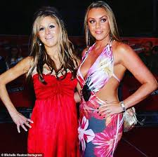 She is an actress, known for big brother (2000), dream team (1997) and the family outing (2015). M0i8kmexvvg0om