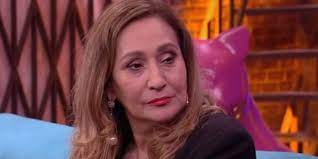 Apresentadora do programa @atardeesua da redetv!, jornalista e escritora. Sonia Abrao Humilha Jornalistas Ao Vivo Apos Ser Linchada Puxar O Tapete