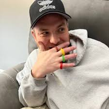 Taylor Means (@taylor_means)