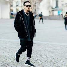 I wear sunglasses indoors and i'm not even a celebrity. G Dragon At Vetements Show In Paris G Dragon Fashion G Dragon Paris Shows