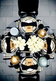 La Dolce Vita La Dolce Vita Is Turning Five Gold Wedding Decorations Black Gold Wedding Gold Table Setting