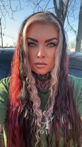 It’s the day of my people! Happy St. Patrick’s Day🍀 my Sister will do  enough celebrating for the both of us while I’m at work😆  #k#kissmeImIrishi#irishh#happystpatricksdayw#wheresmypotofgold