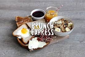 Le brunch est la contraction des mots breakfast et lunch, un petit déjeuner très copieux pris à l'heure du déjeuner en somme. Recette De Brunch Express 100 Fait Maison Par Bonjour Darling