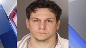 Police searching for man who fled traffic stop, led authorities