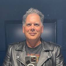 Merry christmas. Kathy can get any man she wants if she wants. 😜