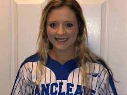 Avery Johnston's Instagram, Twitter & Facebook