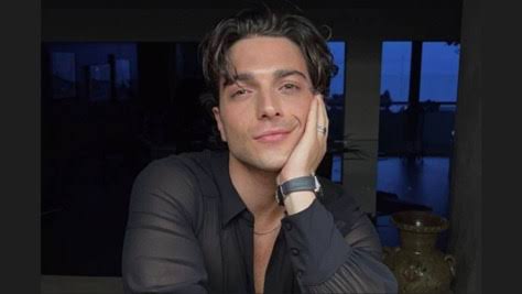 GIANLUCA GINOBLE: HOW TO BE AN EXAMPLE FOR YOUNG PEOPLE by Daniela | Il Volo  Flight Crew ~Share The Love