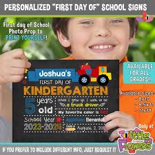 Dump Truck personalisiertes First Day of School Zeichen