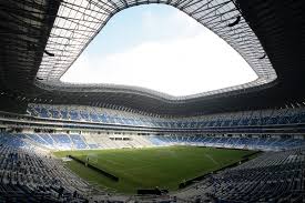 Los estacionamientos son también utilizados como zonas verdes, con el uso de un sistema (grasspave) que permite al mismo tiempo el tránsito de vehículos y la absorción de agua. Bbva Bancomer Stadium Populous Arch2o Com