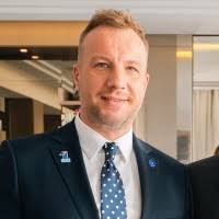 1400+ "Stachowski" profiles