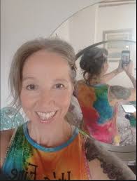 This is for you Erlinda 🌸. Please ignore the end of summer scruffiness!