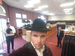 Hat Box 605 E County Line Rd 1 Lakewood Nj 08701 Usa