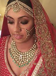 Kundan Indian Bridal Jewelry Indianwedding Nosering Indian Bridal Jewelry Kundan Kundan Jewellery Bridal Cute Bridal Shower Gifts