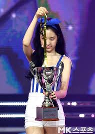 Son Naeun 180711 Mbc Show Champion I M So Sick 2nd Win Cr To The Owner Korean Idol Korean Girl Groups Apink Naeun