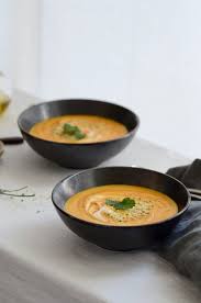 Mohrensuppe Mit Kokos In 2020 Mohrensuppe Mohren Suppe Mohrensuppe Mit Kokosmilch