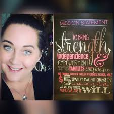 Fred Meyer West Jewelers assistant manager helps 9-year-old customer