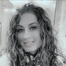 Stephanie Arender Crye-Leike Realtors