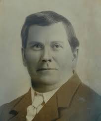 Martha Thrasher's Instagram, Twitter & Facebook