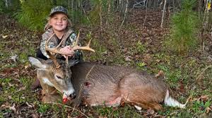 Aubree Lynn Green kills second-chance, drop-tine buck