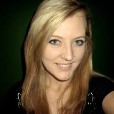 Amy Lynn Olmstead (@PinkSkaterChick)