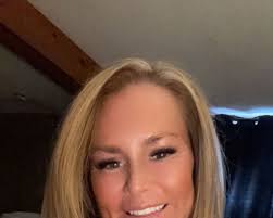 Kimberly Calabro's Instagram, Twitter & Facebook