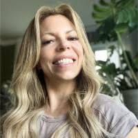 100+ "Julia Cyr" profiles