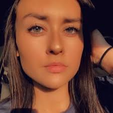 Mariah Dobson (@mariahdobs)