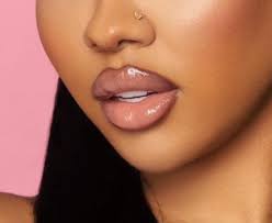 Love a brown lip liner and nude/pink gloss 🫦♡ ᥫ᭡