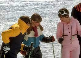Check spelling or type a new query. Les Bronzes Font Du Ski 7 1 Millions De Francais Devalent Les Pistes Toutelatele