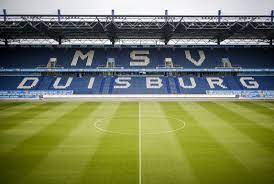 It is currently used for football and american football matches and is the home stadium of eintracht braunschweig and the new yorker lions. Reviersport
