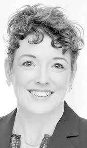 Past interns honor Lake