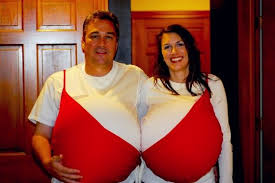 Hilarious Couples Costume Pregnant Halloween Costumes Crazy Halloween Costumes Pregnant Halloween
