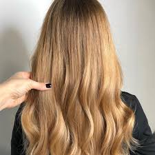 Kate hudsons hair looks amazing here! 11 Golden Blonde Hair Ideas Formulas Wella Professionals