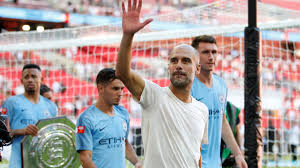 Filistin ve ülkesi cezayir'in bayraklarını sallayan 30 yaşındaki futbolcu, son günlerde. Wie In Hollywood Amazon Serie Uber Manchester City Sport Sz De
