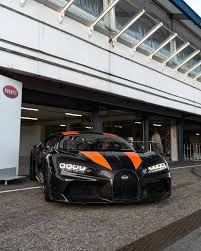 B U G A T T I On Instagram The Chiron Super Sport 300 Looking Fast While Standing Still Photos By J B Photog Jb Photography Super Sport Bugatti Chiron