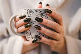 La técnica de la creación de las uñas acrílicas, consiste en aplicar una mezcla de un polvo y un liquido acrílico, sobre la uña natural. Unas Acrilicas Las 5 Claves Que No Conocias La Vita Nails