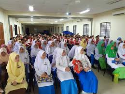راج ڤرمڤوان بسر تڠكو بودريه بنت المرحوم تڠكو اسماعيل; Star Ipoh Ø¹Ù„Ù‰ ØªÙˆÙŠØªØ± Program Kolaboratif Subjek Bahasa Melayu Pt3 Antara Star Dan Smk Raja Perempuan Rps