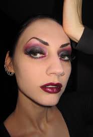 I applied my goth red eyeshadow (long ago when hot topic was still awesome, they sold this. Smokey Ruby Red Black Makeup Look Tutorial With Mac
