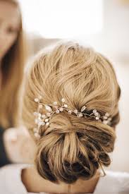 Real Wedding Amore Per Sempre Heiraten Mit Braut De Haarschmuck Schleier Hochzeit Hochsteckfrisuren Hochzeit