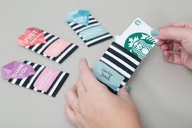 By making a personalized card sleeve, you can keep your cards or those you collect from others neatly organized. Omg These Wedding Gift Card Sleeves Are The Cutest Diy Ever